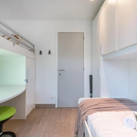 Spacious With A Fantastic View Ostende